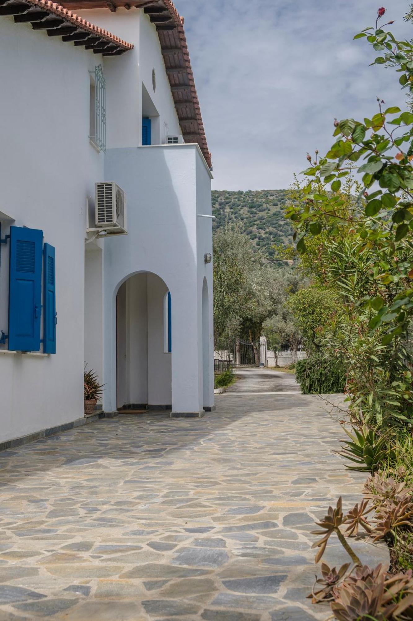 Seaside Resort Kritharia  Exterior photo